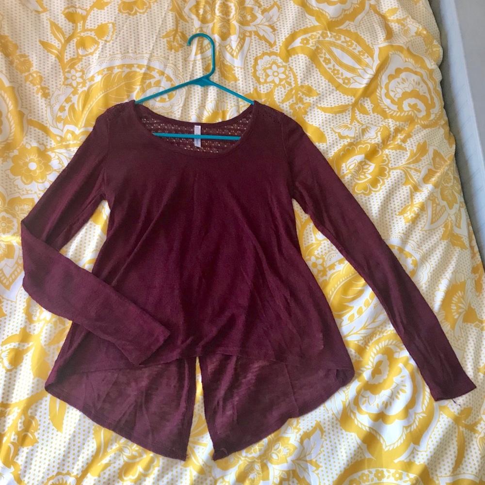 DaisyShoppe maroon sweater